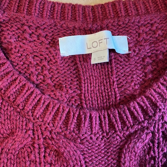 Loft Crew Neck Sweater Size Small Maroon - Picture 2 of 8